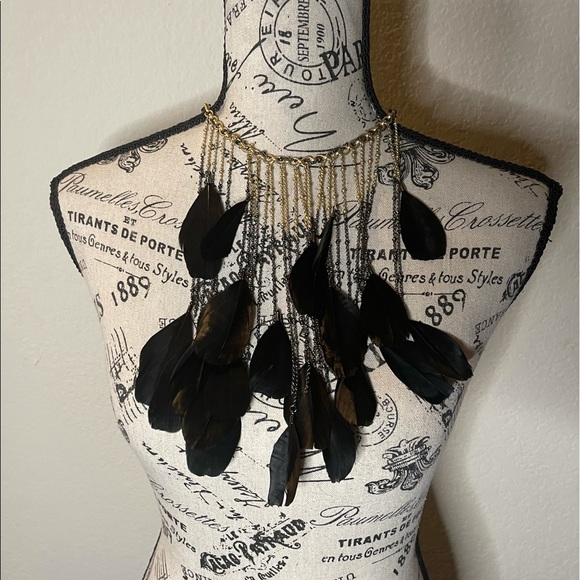 Badgley Mischka Black Feather Necklace - Picture 3 of 6